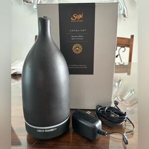 Saje Aroma Om Black Diffuser
